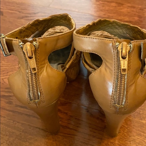 Gianni Bini sandals - Picture 5 of 7